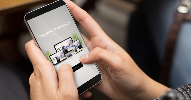 כמה עולה לשלב AI בקידום האתר העסקי שלכם ולמה זה ישתלם לכם?