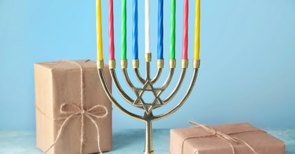 כמה עולים מוצרי יודאיקה ואיך תבחרו את הפריט המושלם למתנה?